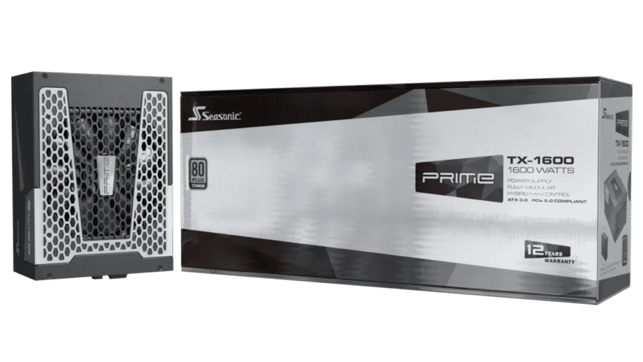 Unité d'alimentation Seasonic ATX 3.1 PRIME série à côté de son emballage de vente au détail avec une étiquette de garantie de 12 ans visible.
