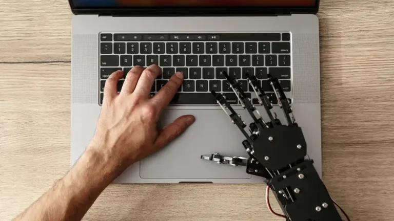 Kiro Crew d&rsquo;AWS vise à transformer les agents de codage d&rsquo;IA en équipes d&rsquo;ingénierie autonomes
