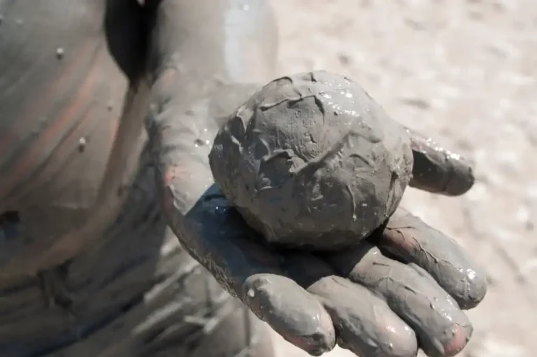 Agents de codage IA contre grosses boules de boue
