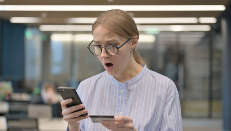 Un lecteur de registre reçoit une facture surprise après le désaccord des portails Microsoft